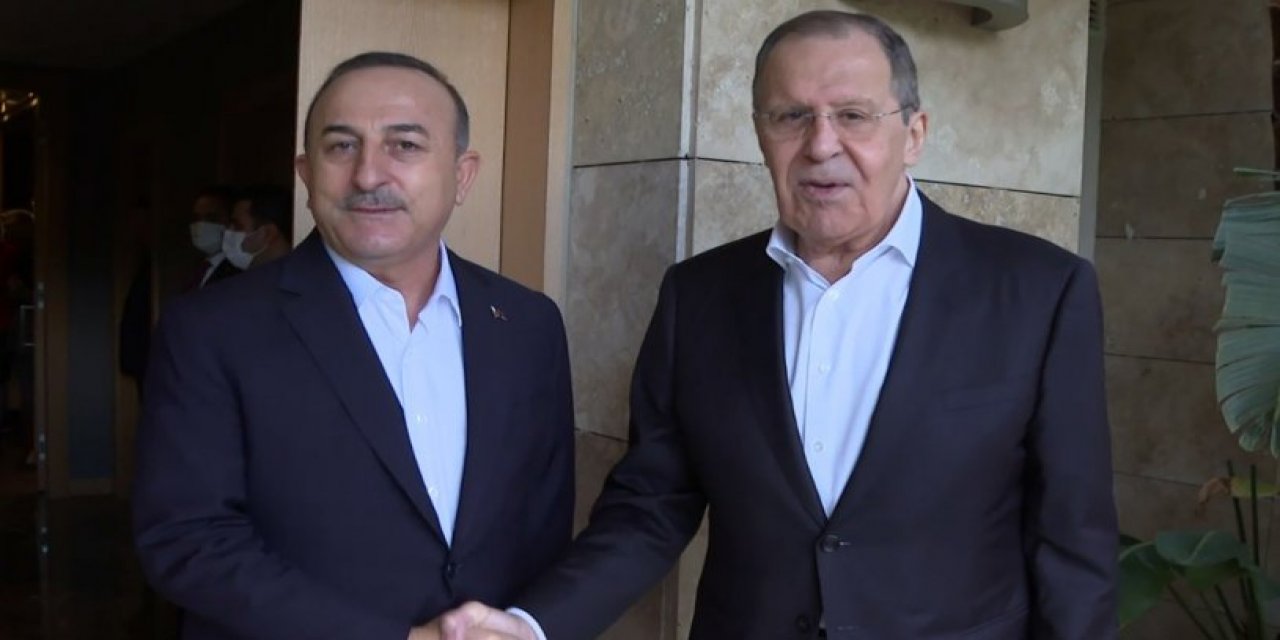 Gündem olan 'o an'ı anlattı: Bakan Çavuşoğlu, Lavrov ile gerginlik yaşadı mı?