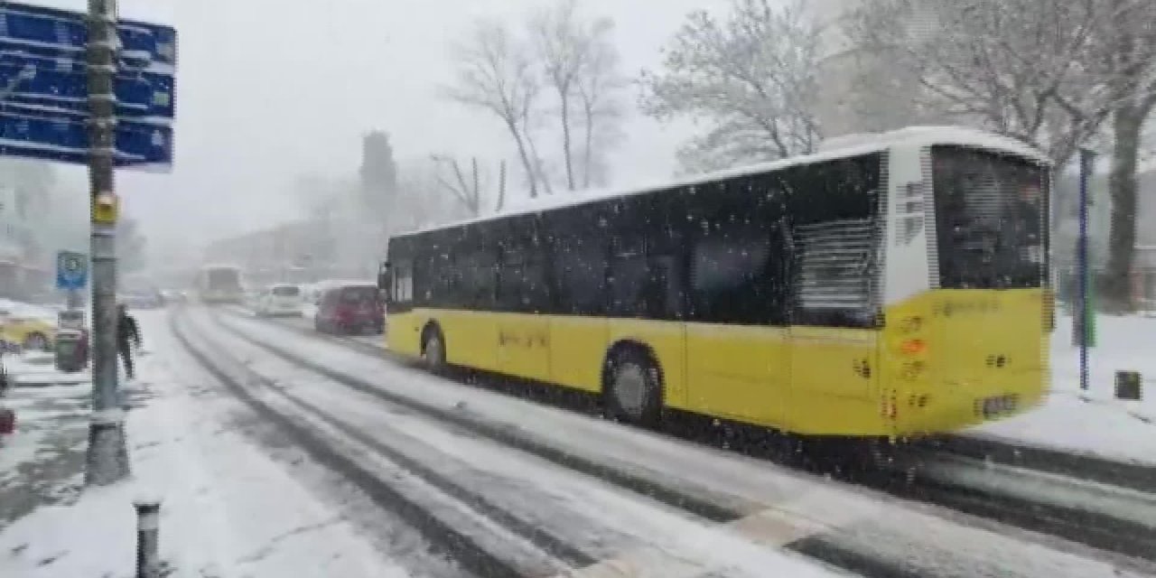 İstanbul'da akşam saatlerinde gök gürültülü sağanak bekleniyor