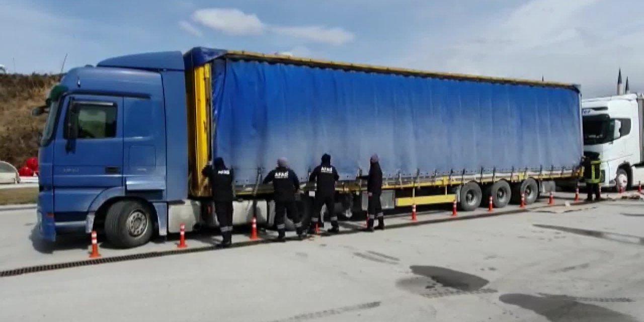 TÜRKİYE’DEN UKRAYNA'YA 43 YARDIM TIRI