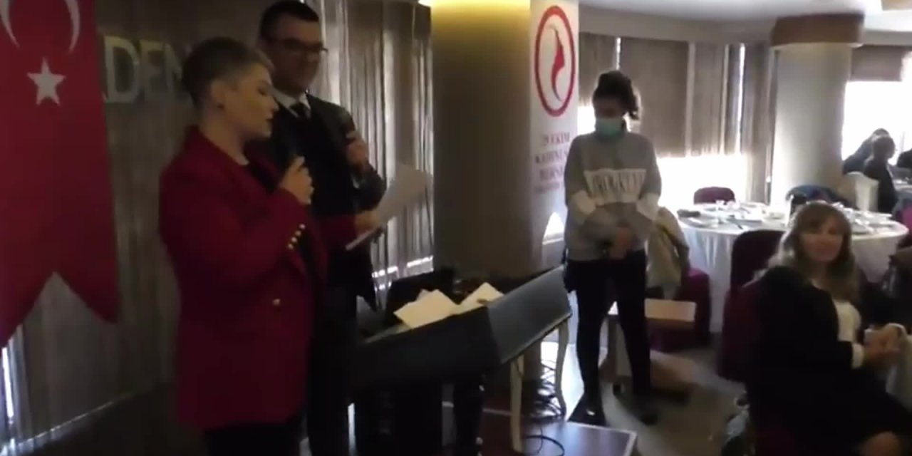 Güçlendirilmiş Parlamenter Sistem'de uzlaşan partilerin Eskişehir kadın kolları kahvaltıda buluştu