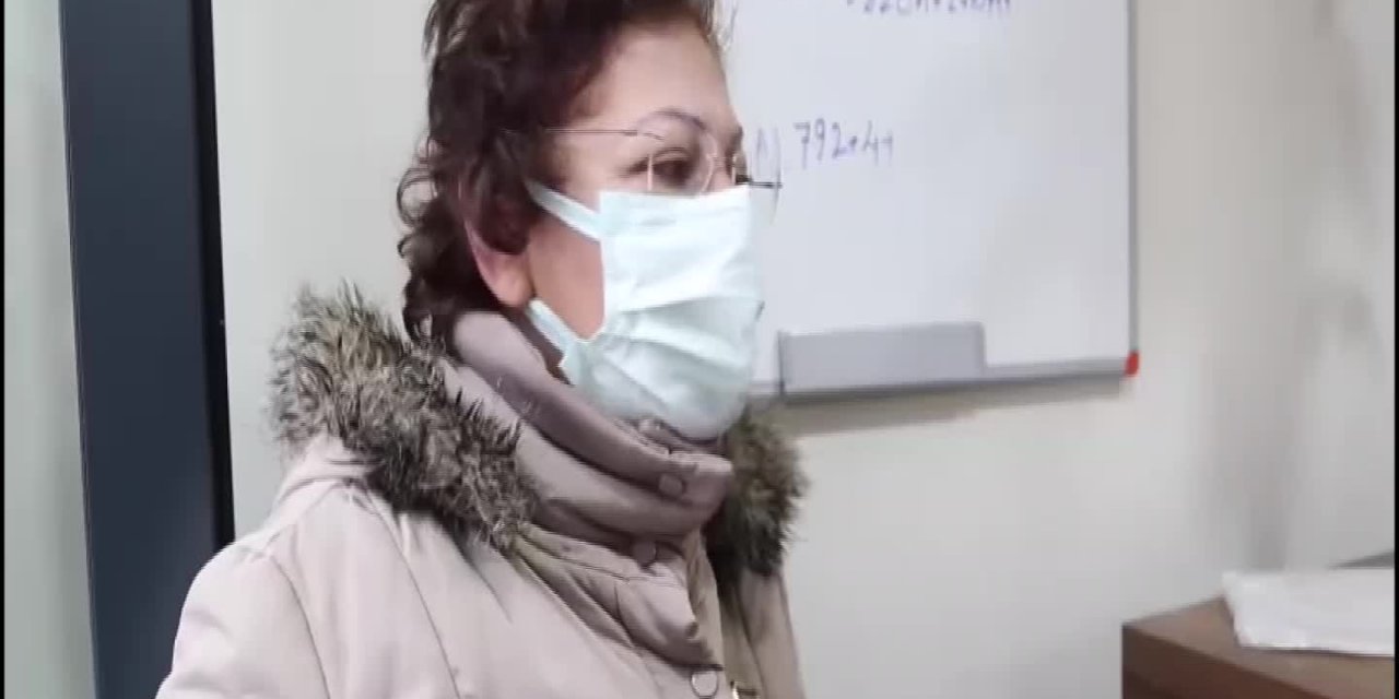 Bağdat Caddesi'nde Halk Ekmek satan esnaf: "Vatandaş utanarak askıda ekmek soruyor"