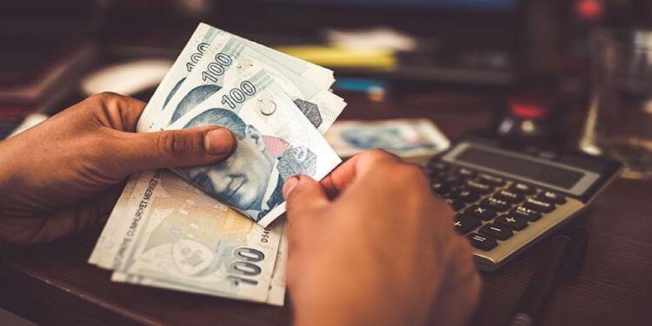 AKP'den asgari ücrete yılda iki kere zam sinyali