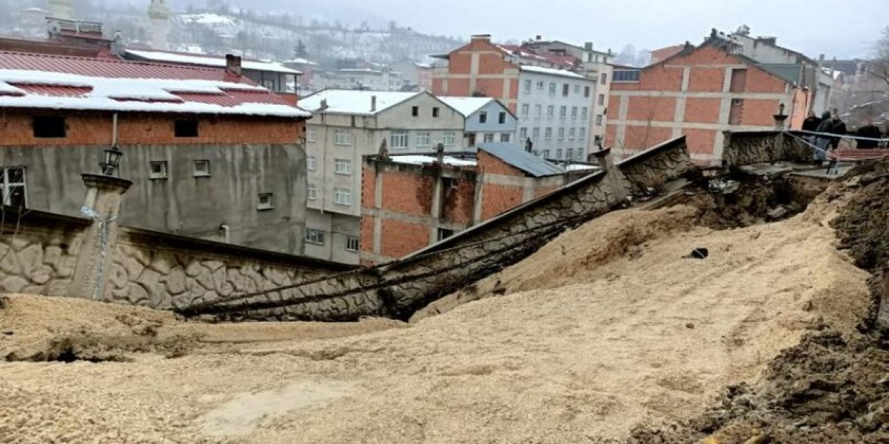 Ordu’da heyelan; 3 bina tahliye edildi