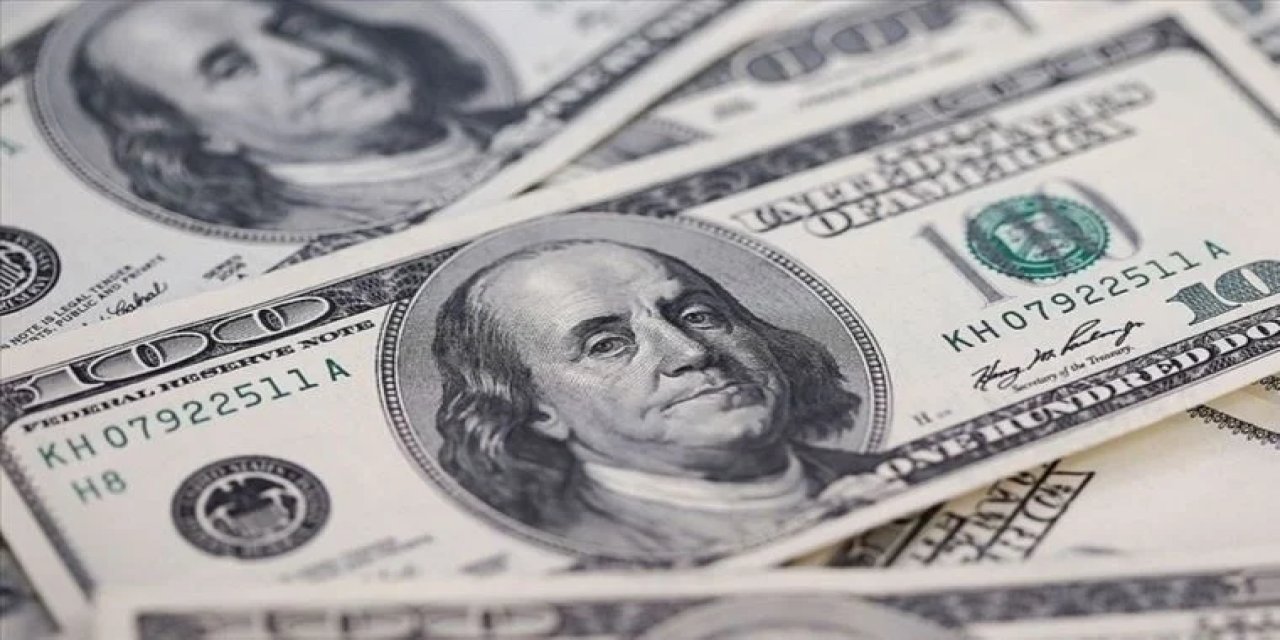 Hazine 2027 vadeli tahville 2 milyar dolar borçlandı