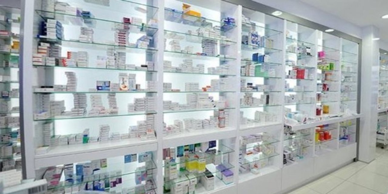 CHP'den eczacılık protokolüne tepki: 'AKP market açar gibi eczacılık fakültesi açmaya devam ediyor'