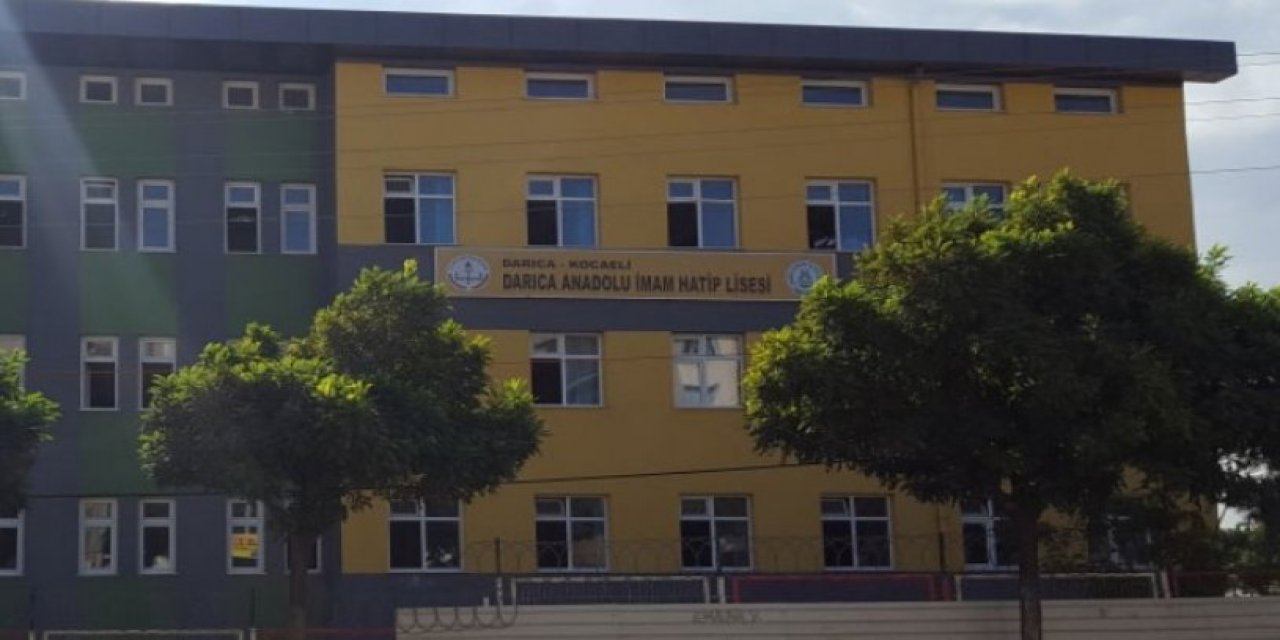 Lisede 'seçim çalışması': 'AKP'ye oy vermeyeceğim' diyen öğrenciye saldırdılar!