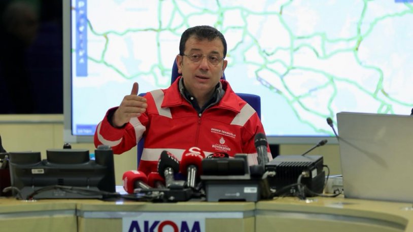 Ekrem İmamoğlu AKOM'da açıkladı, metro seferleri uzatıldı: 'Kar yağışını bu sene için uğurlamış olacağız'