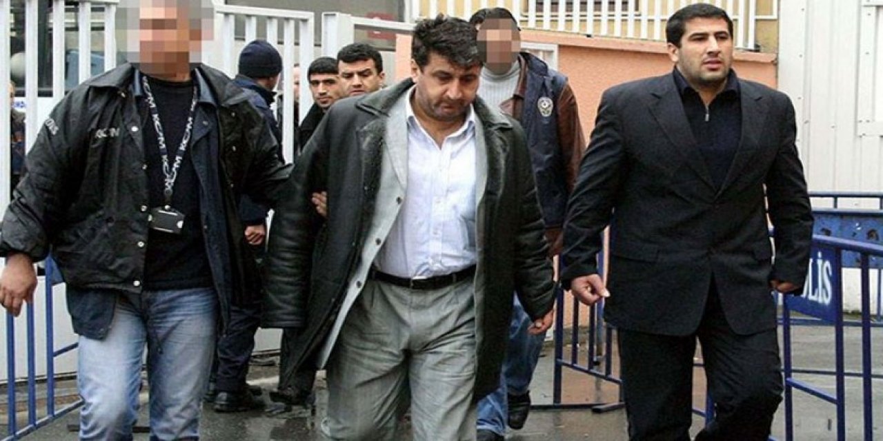 Chelsea’yi satın almak istediğini söylemişti: Muhsin Bayrak'ın 'çete' suçundan gözaltına alınırken fotoğrafı ortaya çıktı