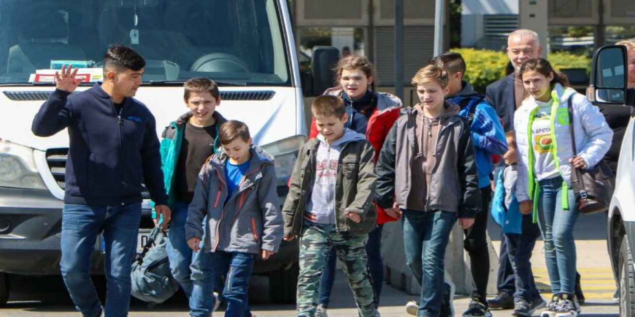 Savaş mağduru 159 Ukraynalı yetim Türkiye’ye getirildi