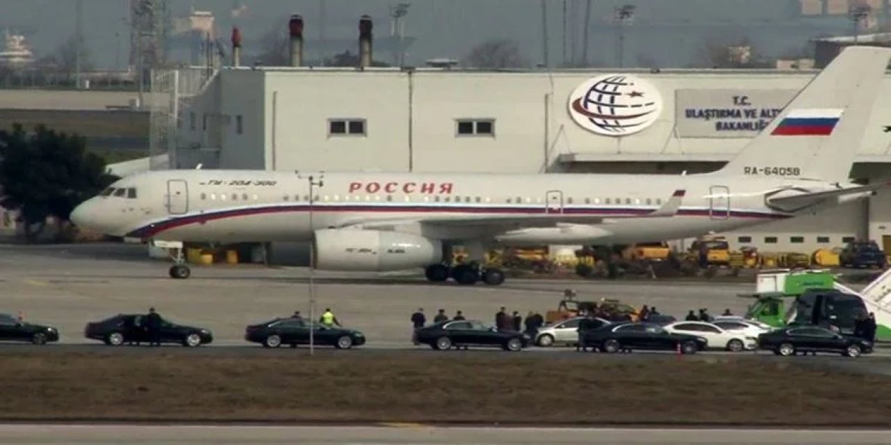 Uçak Atatürk Havalimanı'na indi: Rus heyeti İstanbul'da