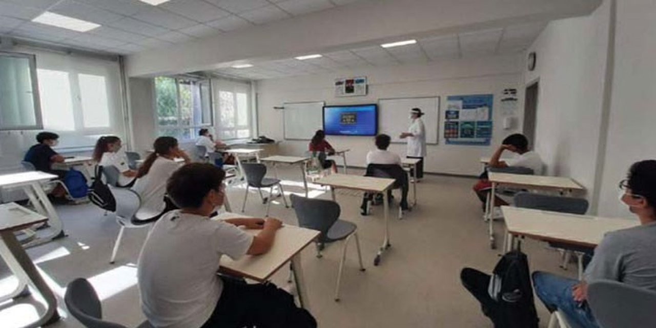 'Harem-selamlık' talimatı vermişti: O okul müdürü göreve iade edildi!