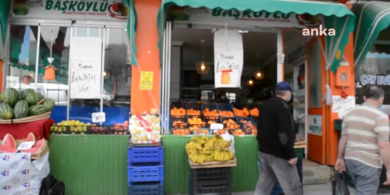 Bilecik'te manavda dikkat çeken etiket: "Maalesef 20 TL"