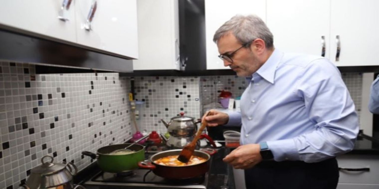 AKP'li Mahir Ünal'ın 'sucuk' şaşkınlığı! "Bunlar az önce şikayet etmiyor muydu?"