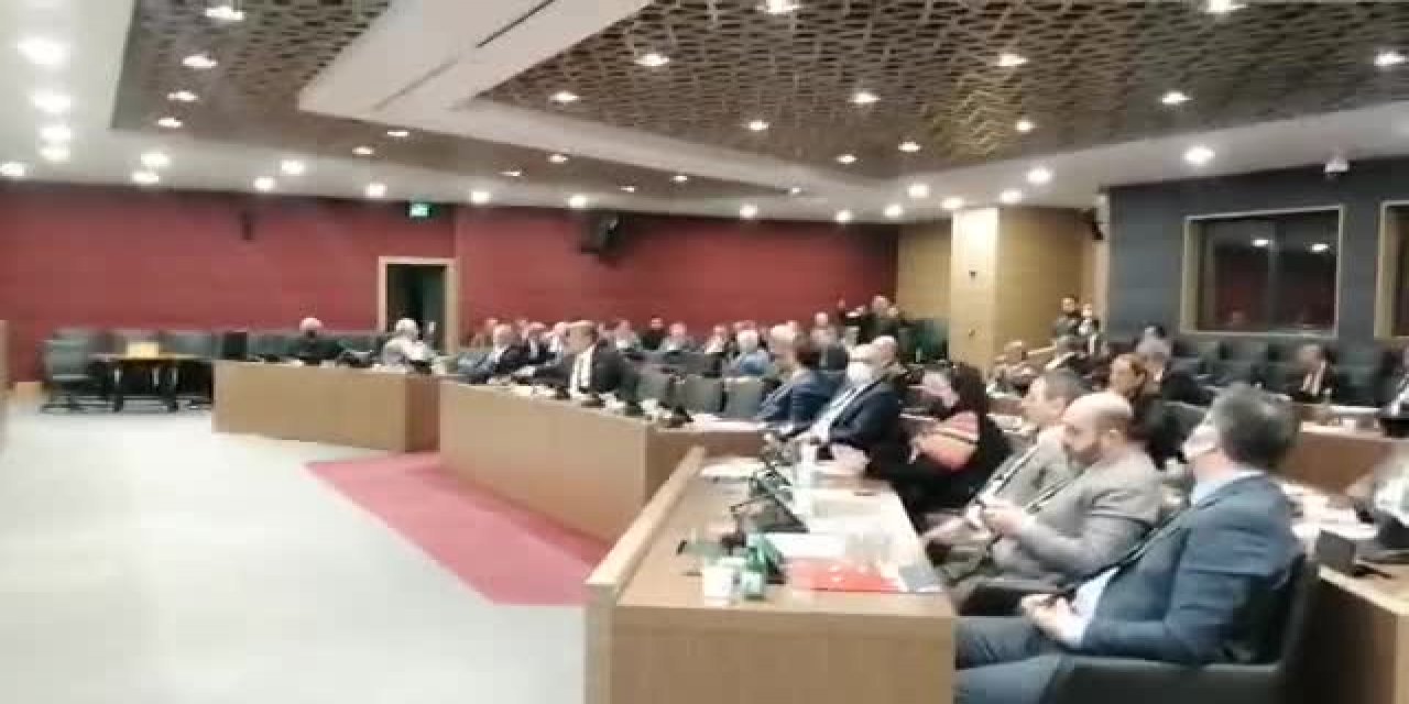 Kütahya Belediye Meclisi toplu ulaşıma zam talebi