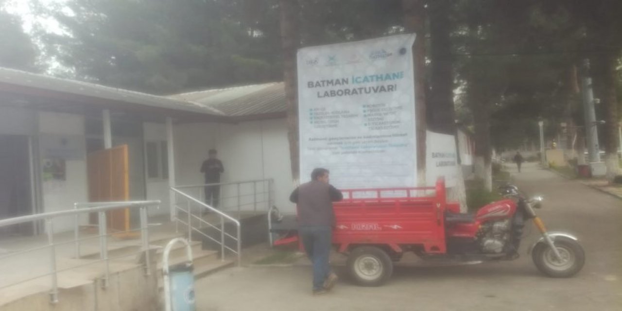 Öğrencilere yasaklandı: Üniversitede çalışma salonu TÜGVA'ya verildi