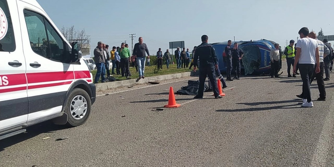 Jandarma aracıyla otomobilin çarpışması sonucu iki asker şehit oldu