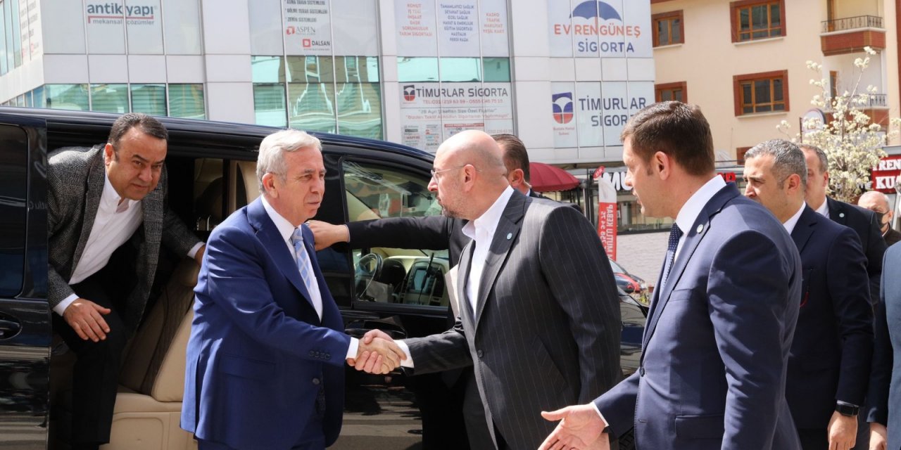 Ümit Özdağ "Cumhurbaşkanı adayı" olarak işaret etmişti: Mansur Yavaş'tan 'adaylık' açıklaması