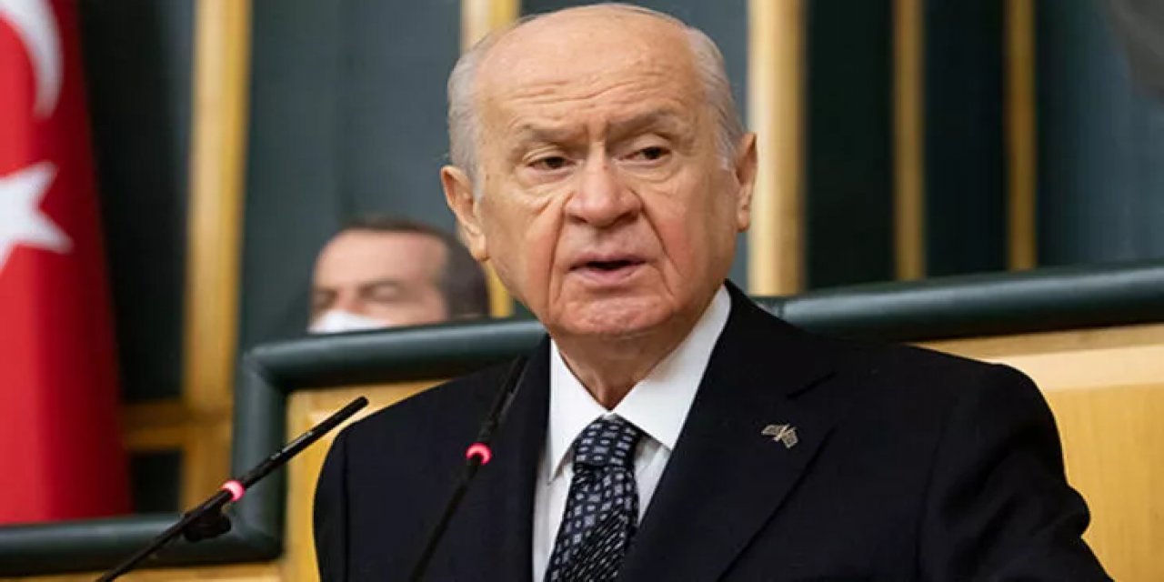 Kürsüde dikkat çeken kelime: Devlet Bahçeli, İYİ Partili ismi MHP'ye geri mi çağırdı?