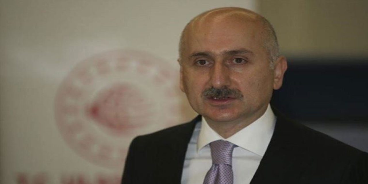 Bakan Karaismailoğlu, muhabirlerin sorularını yanıtladı: 'Adaylık' ve 'Kanal İstanbul' açıklaması