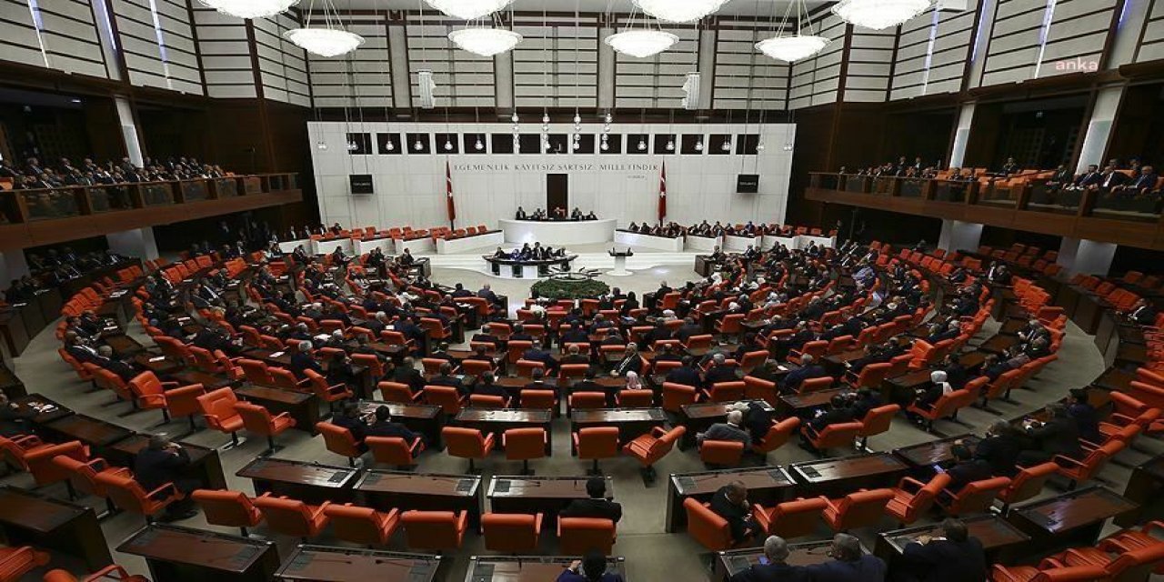 İKTİDAR YANLISI BARONUN ÖDENEĞİ DÖRDE KATLANACAK: MUHALEFET PARTİLERİ, AVUKATLIK KANUN TEKLİFİNE ŞERH KOYDU