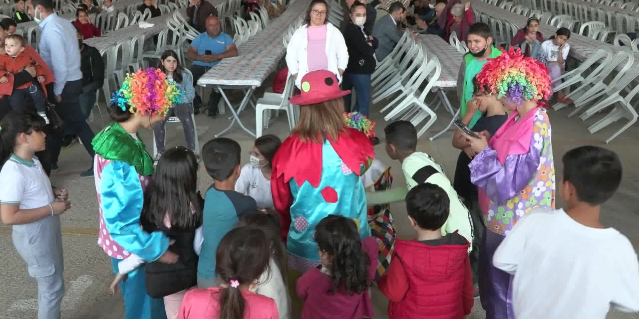 MURATPAŞA HALKI, İFTAR SOFRALARINDA BULUŞMAYA DEVAM EDİYOR