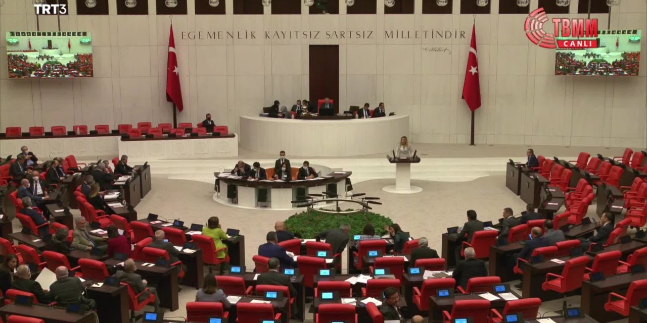 İYİ PARTİ'NİN EMEKLİ MAAŞLARI VE BAYRAM İKRAMİYELERİ İÇİN VERDİĞİ ARAŞTIRMA ÖNERGESİ REDDEDİLDİ
