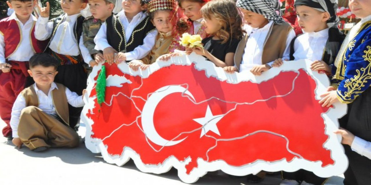 Siyasi parti liderlerinden 23 Nisan mesajları