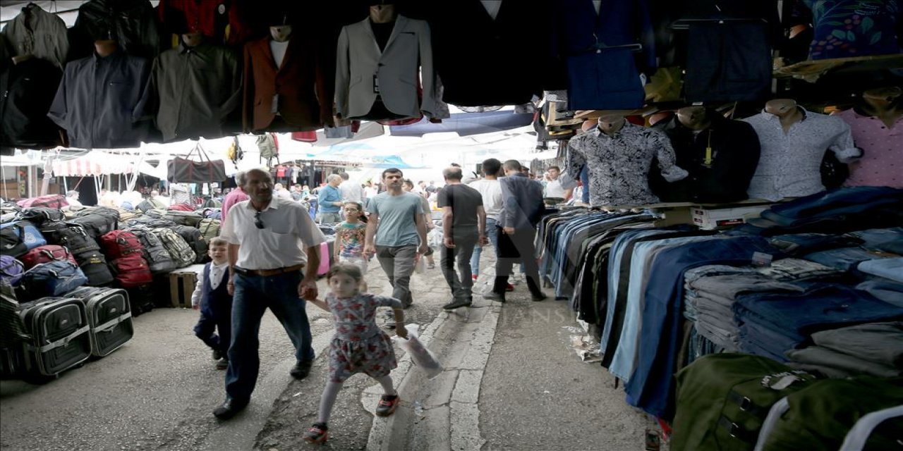 "BAKAN VAR, ALAN YOK" Bayram alışverişinin tadı yok, esnaf da yurttaş da dertli