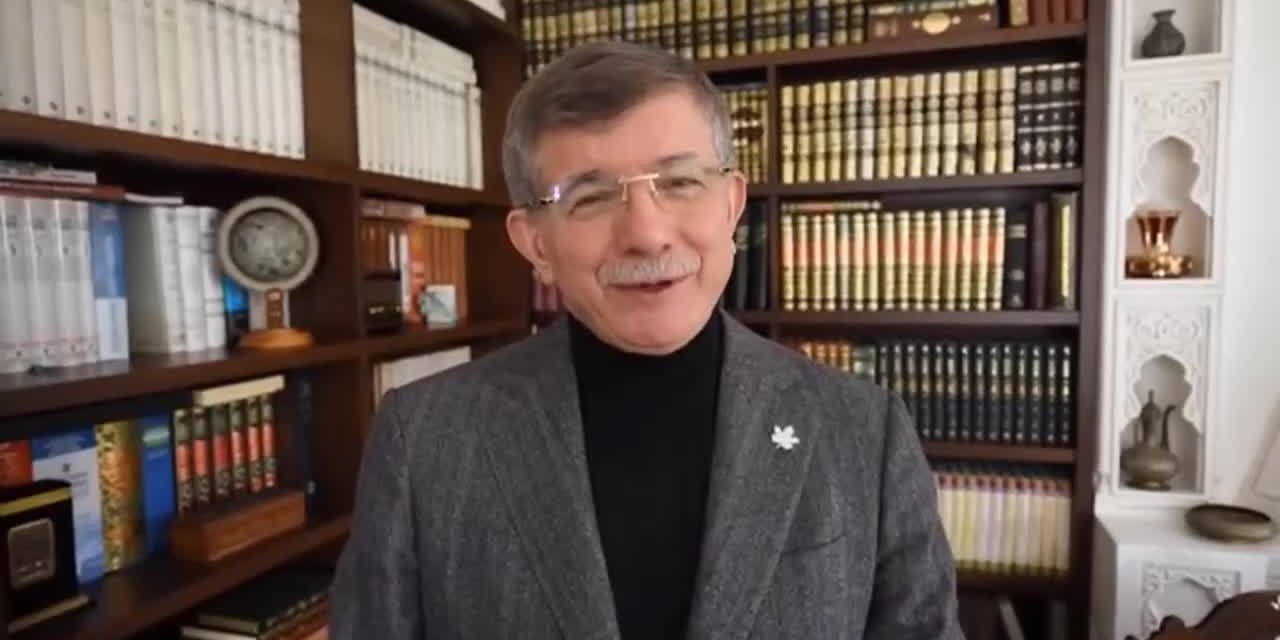 DAVUTOĞLU: ASLA KARAMSARLIĞA KAPILMAYINIZ. BAYRAMLAR KARAMSARLIK DEĞİL İYİMSERLİK GÜNLERİDİR