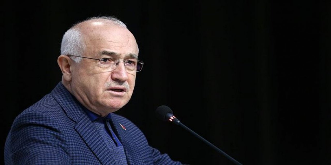 Erdoğan'ın yanı başındaki isim Cemil Çiçek'ten dikkat çeken sözler: 'Herkes, her şeyi en iyi kendisinin bildiği iddiasında, yine, kimse kimseyi dinlemiyor'