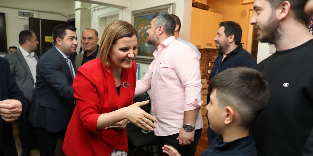 İZMİT BELEDİYE BAŞKANI HÜRRİYET, KOCAELİ MAKEDONYA GÖÇMENLERİ DERNEĞİ BAYRAMLAŞMASINA KATILDI