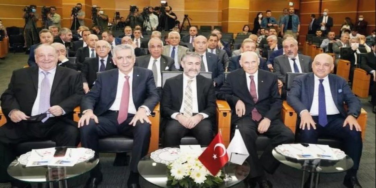 Nureddin Nebati'nin toplantısına katılan iş insanından çarpıcı sözler: 'Ekonomiyi bilmiyor...'