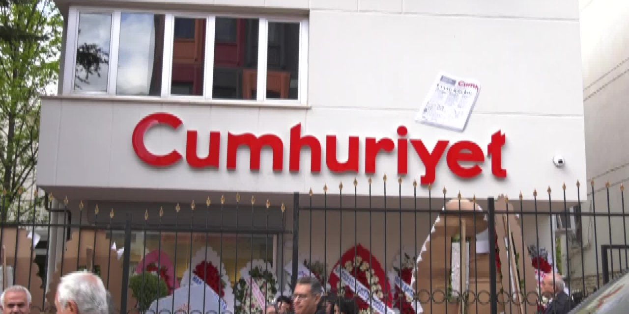 CUMHURİYET GAZETESİ 98 YAŞINDA... ALEV COŞKUN: "MUMCU NE DİYORDU 'EY HALKIM, UNUTMA BİZİ', ŞİMDİ BU GAZETENİN MUTFAĞINDA ONU UNUTMAYAN GENÇLER VAR"