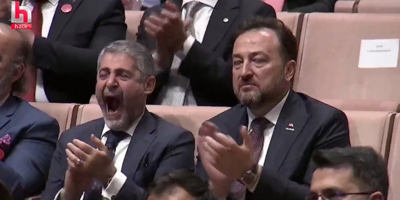 Erdoğan'ın konuşması sırasında Nureddin Nebati'nin görüntüleri gündem oldu