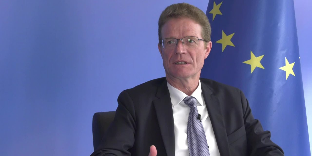 AB TÜRKİYE DELEGASYONU BAŞKANI MEYER-LANDRUT: SURİYELİ MÜLTECİLERİN ONURLU GERİ DÖNÜŞÜ HERKESİ MUTLU EDECEKTİR. AMA ŞU ANDA BU KOŞULLAR YOK