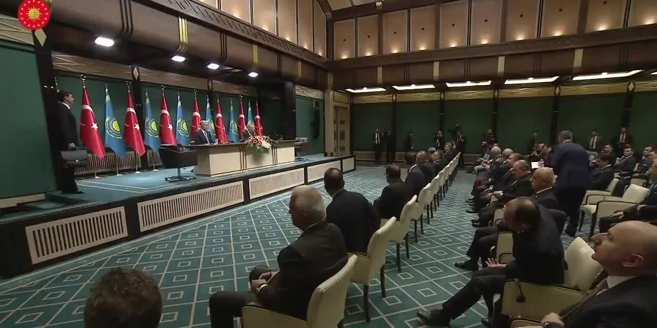 ERDOĞAN: “BU SAVAŞ, TÜRK DEVLETLERİNİN İKİLİ DÜZEYDE DAYANIŞMASI VE İŞ BİRLİĞİNİN ÖNEMİNİ BİR KEZ DAHA GÖZLER ÖNÜNE SERMİŞTİR”