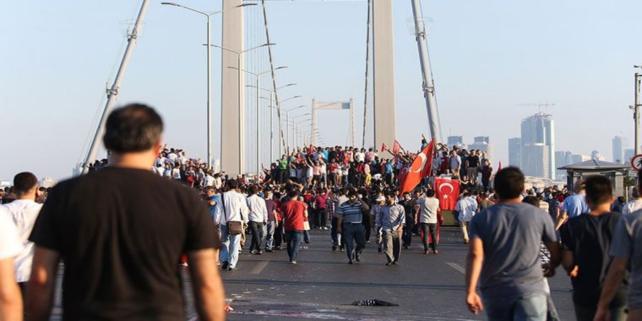 15 Temmuz Gazileri AKP'li o üç ismi hedef aldı! FETÖ'cü iddiası...