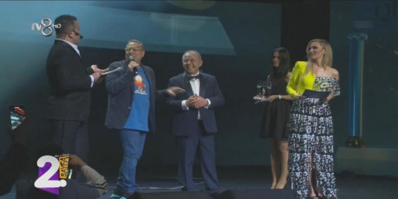 Mehmet Ali Erbil'in sahnede sözlü taciz ettiği Melike Öcalan: Terazinin kantarı baya bir kaçmış