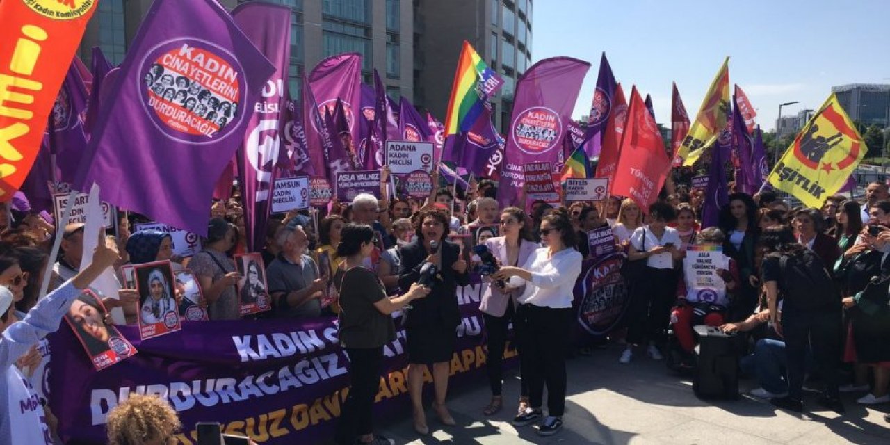 Kadın Cinayetlerini Durduracağız Platformu yargılanıyor: 'Yasaklanmaya çalışılan her durumda kadınlar var'