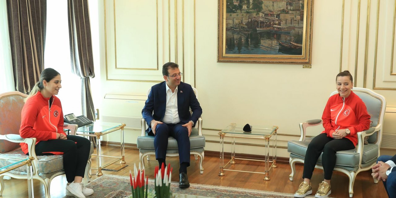 İmamoğlu’ndan sporculara: Siyaset hariç, tüm alanlarda katkınıza ihtiyacımız var