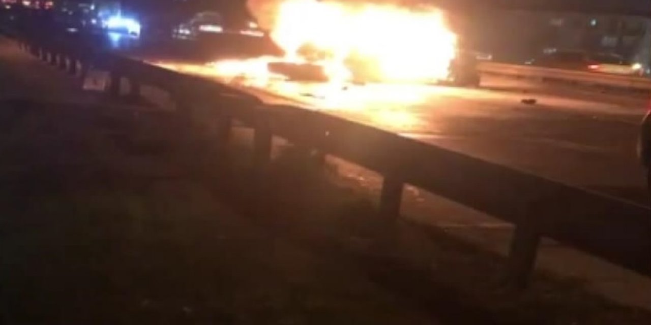 Esenyurt'ta zincirleme kaza: Otomobil yandı, 5 kişi yaralandı