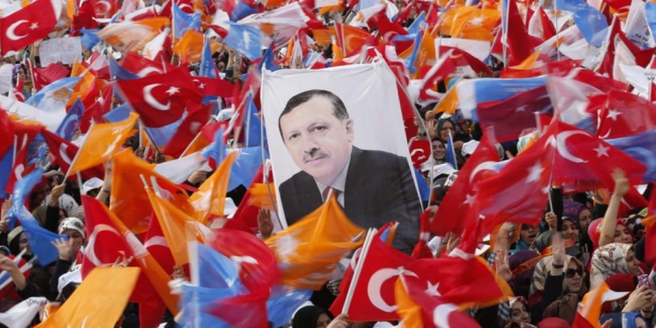 AKP'deki 11 yılın ardından istifa edip İYİ Parti'ye katılmıştı: 'Bence çoğu seçimi kaybedeceklerini düşünüyor'