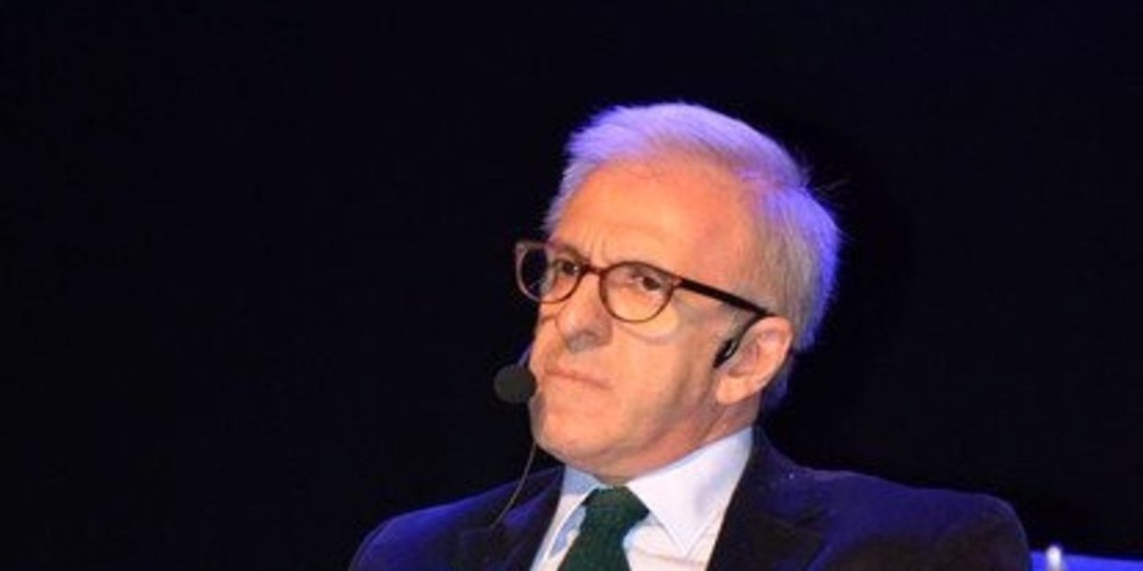 Bana yine esmer günler düştü...”, “Sana bahar gül bülbül, bana hep hasret düştü…” işte, 'acı reçete!'