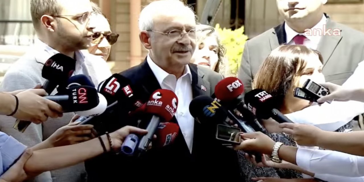 Kılıçdaroğlu, 28 Şubat sürecinde okuldan atılan öğretmen Sultan Kara ile görüştü: 'Devletin haksızlığa uğrayanlarla helalleşmesi lazım'