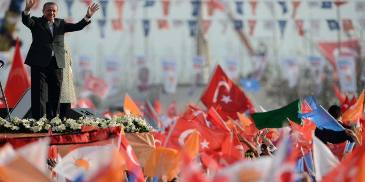 AKP'nin umudu kan kaybının durdurulmasında: 'Yenilgiyi iliklerine kadar hissetmeye başladılar'