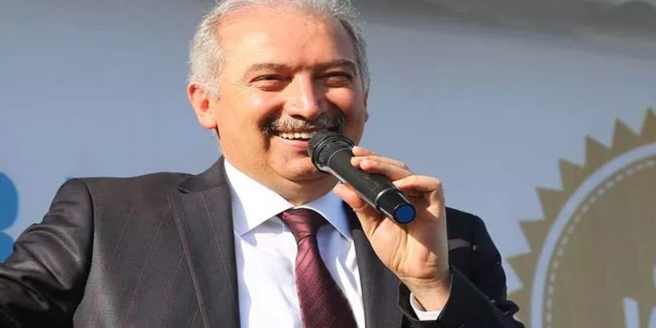 AKP'de ihale kavgası: Yeni Şafak eski AKP'li İBB başkanını hedef aldı