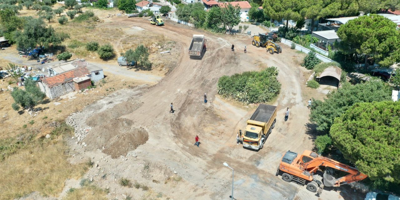 DİDİM'İN YOLLARI YENİLENİYOR