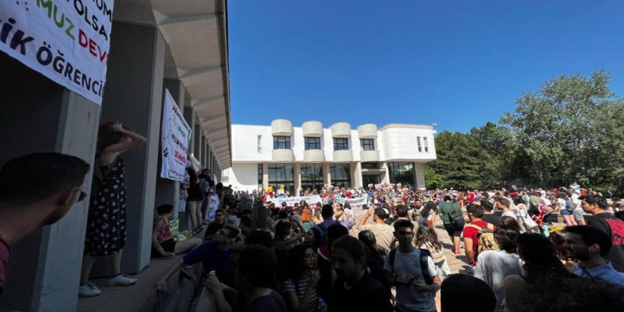 ODTÜ'de öğrenciler yasağa karşı ayağa kalktı