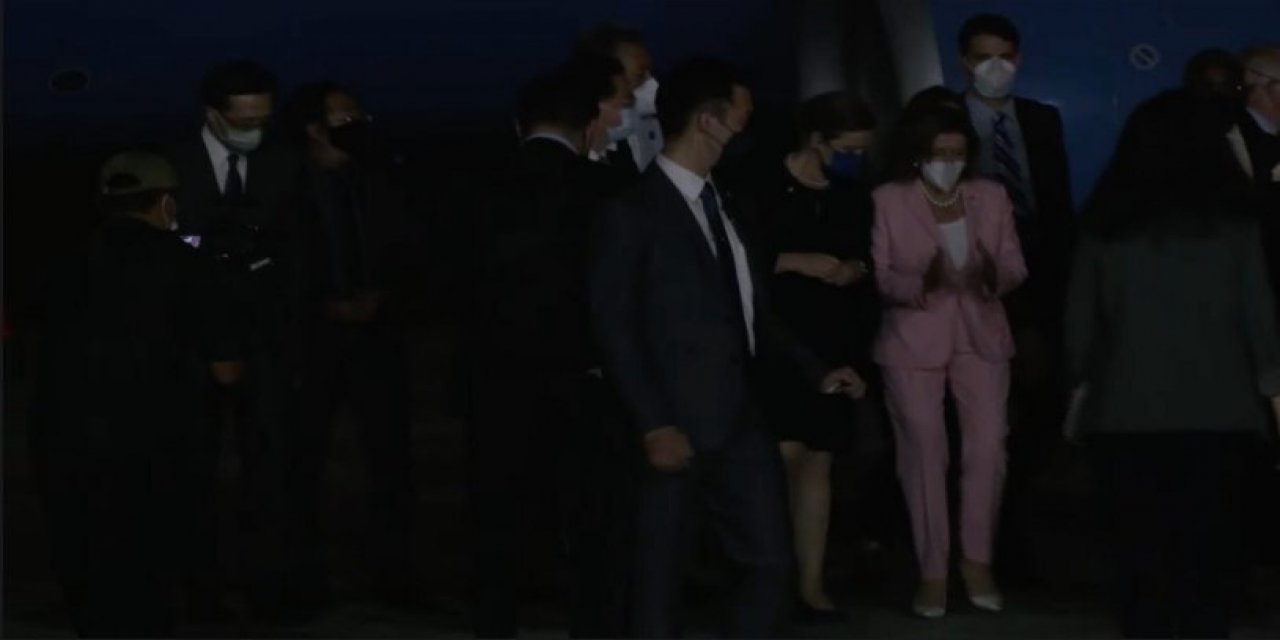 Çin'de siren sesleri: Pelosi'nin uçağı Tayvan'a indi, bölgede askeri hareketlilik