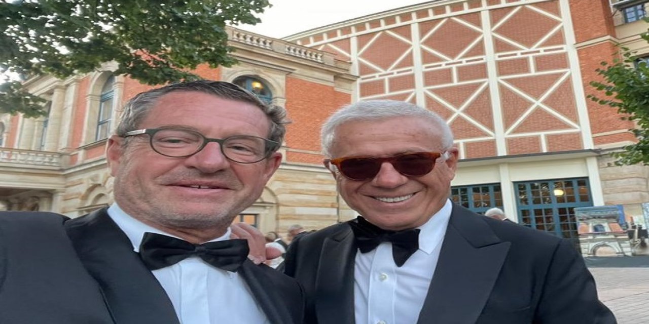 Ertuğrul Özkök yazdı: Engin Ardıç'ın tehdidine cevabım işte bu selfidir